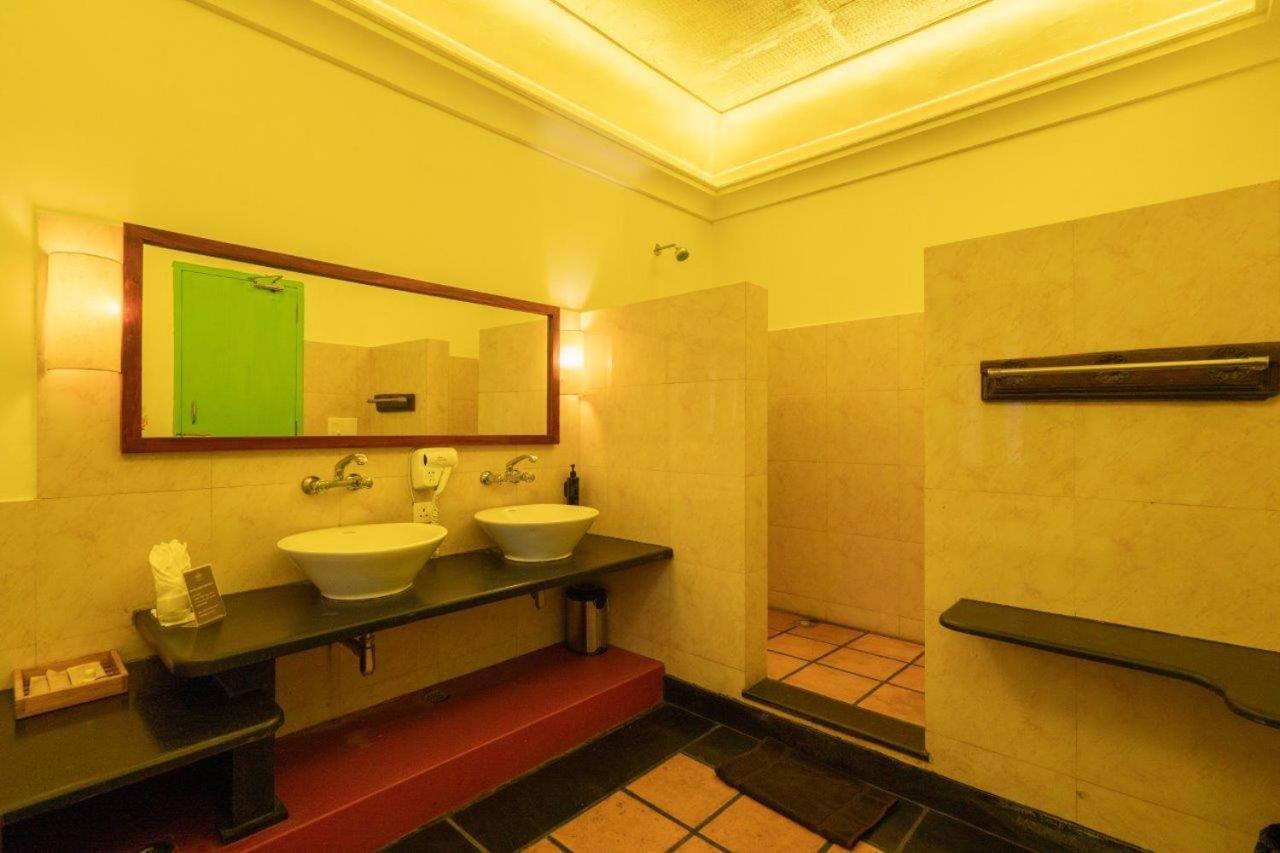 แมงโก้ ฮิลล์ บาย ป๊อปปี้ส์ Hotel ปอนดิเชอรี ภายนอก รูปภาพ